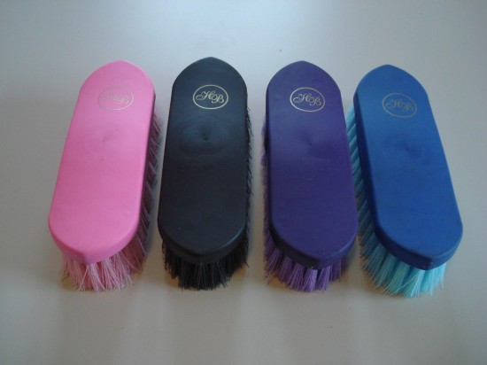 Borstel hard lang assorti 2