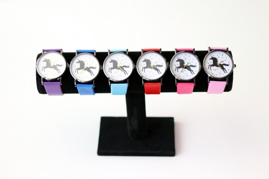 Horloge unicorn 1